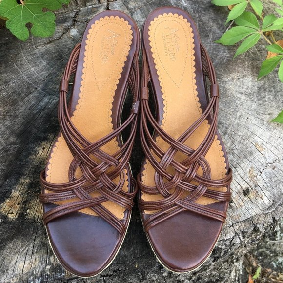 Clarks Artisan Collection Leather Wedge Sandals size 10M - Picture 1 of 5